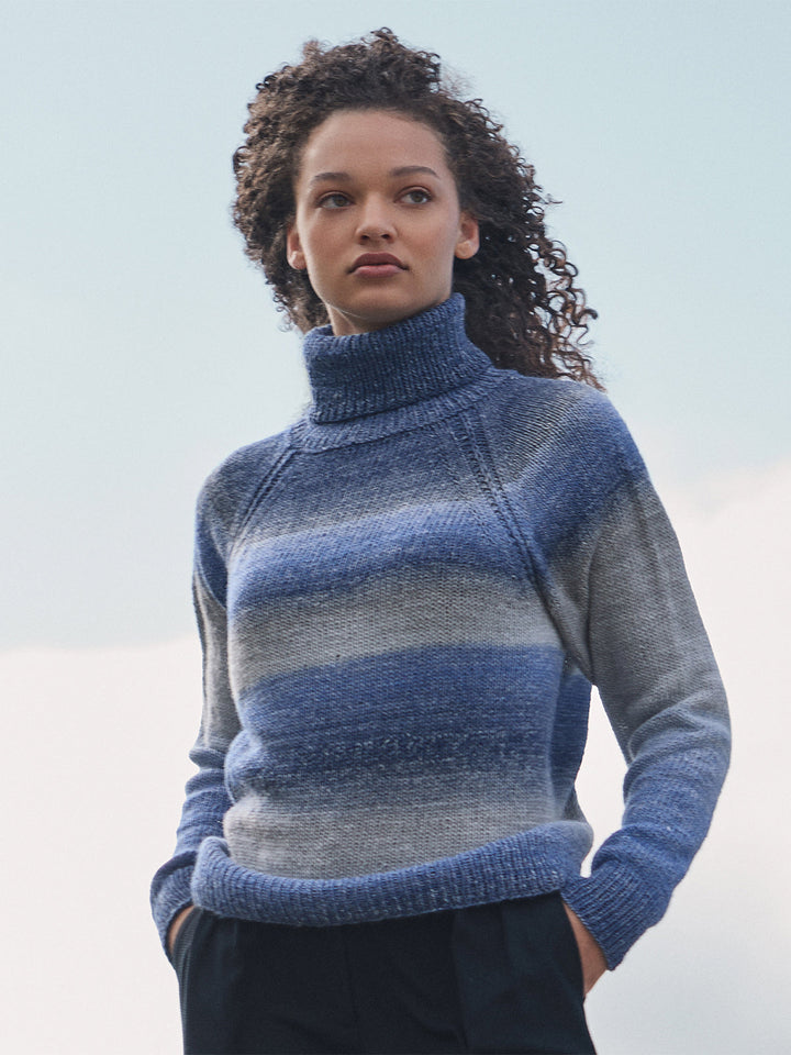 Strickpaket Gomitolo Gala Top-down Raglanpullover mit Rollkragen