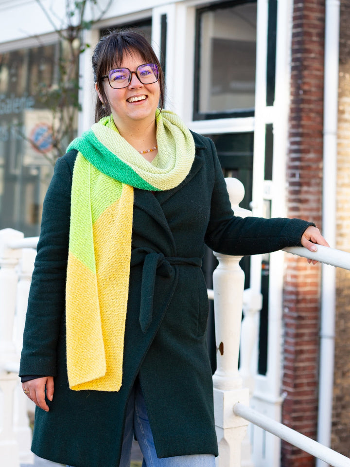 Strickpaket Ecopuno Schal mit diagonalen Farbflächen