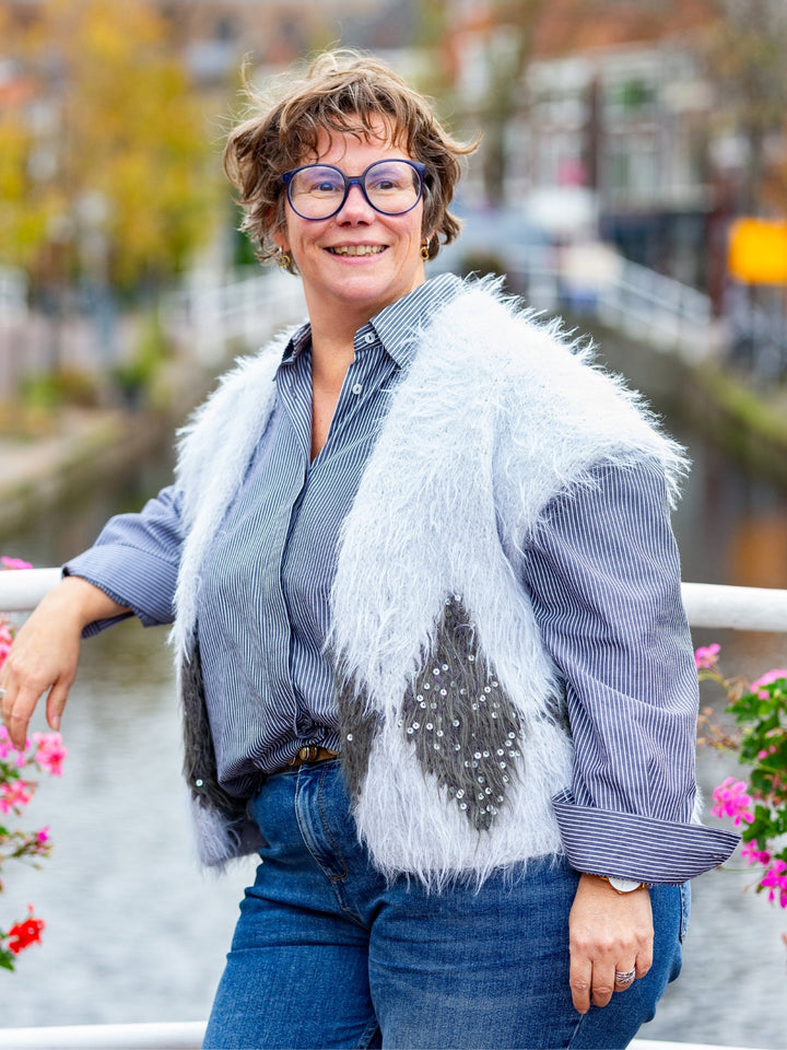 Strickpaket Ecopuno Basta Cosmo Weste mit Karos