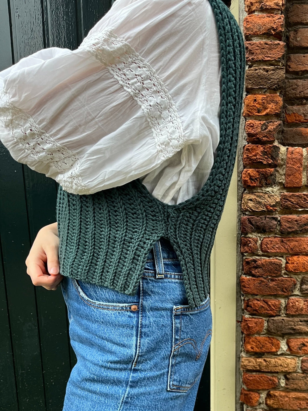 Häkelpaket Cardamom Pullunder – Studio Hook & Yarn