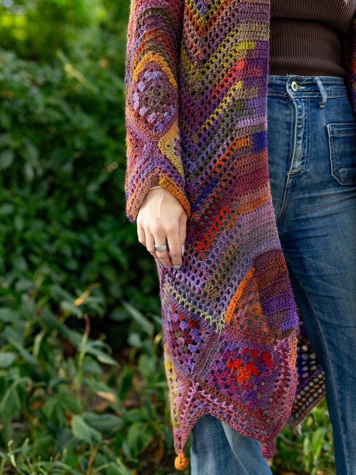 Häkelpaket Festive Granny Cardigan - Knotten Design