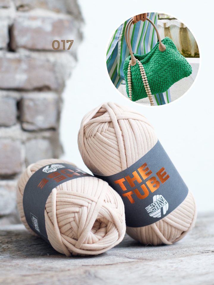 StrickpaketThe Tube Tasche im Flechtmuster