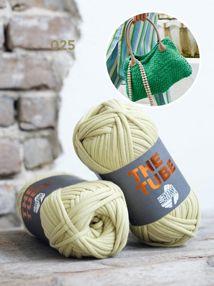StrickpaketThe Tube Tasche im Flechtmuster
