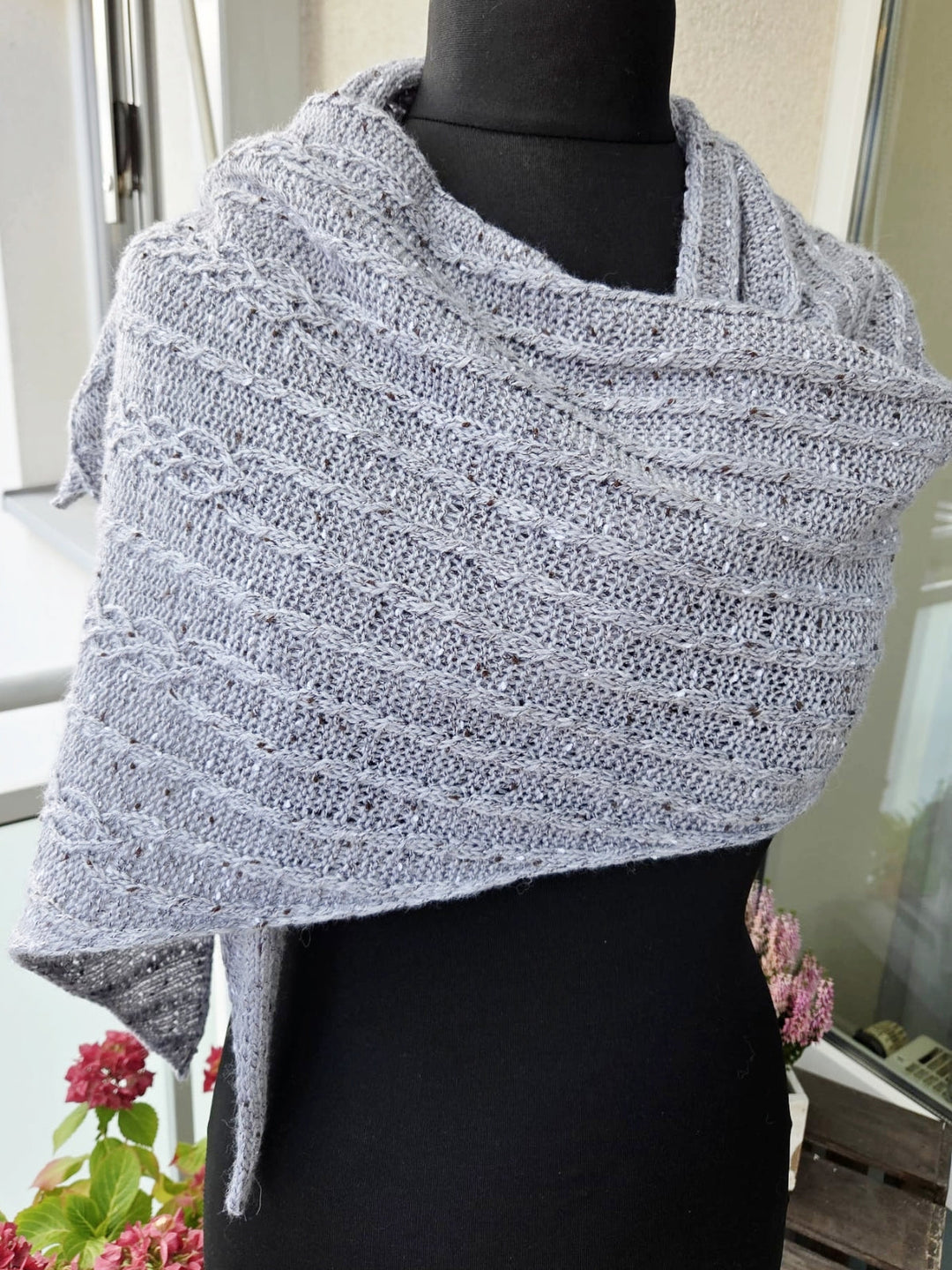 Strickpaket Lizas Tuch Cable Love - Cool Wool Dots