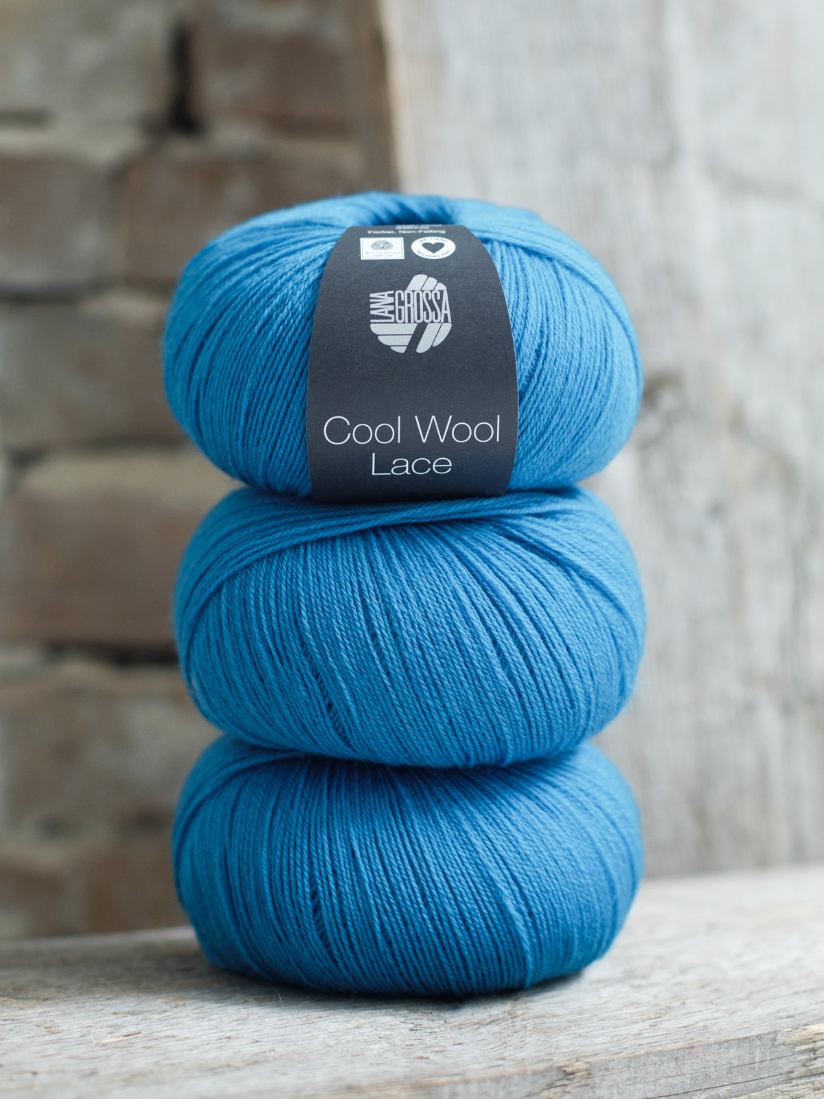 Cool Wool Lace 054 Topasblau