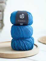 157 Enzianblau