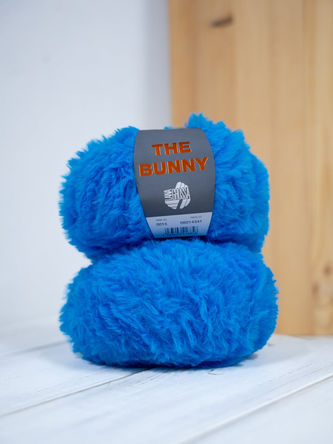 The Bunny 015 Himmelblau