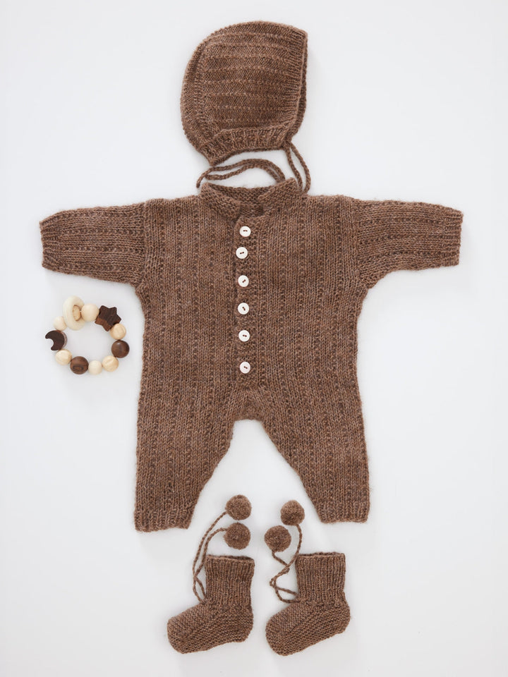 Strickpaket Ecopuno Babyset - Anzug, Mütze, Söckchen