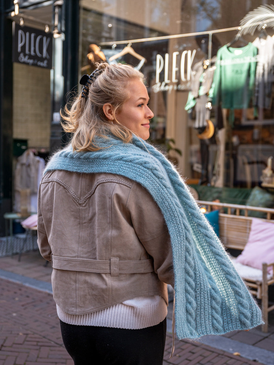 Strickpaket Zopfschal Louisa