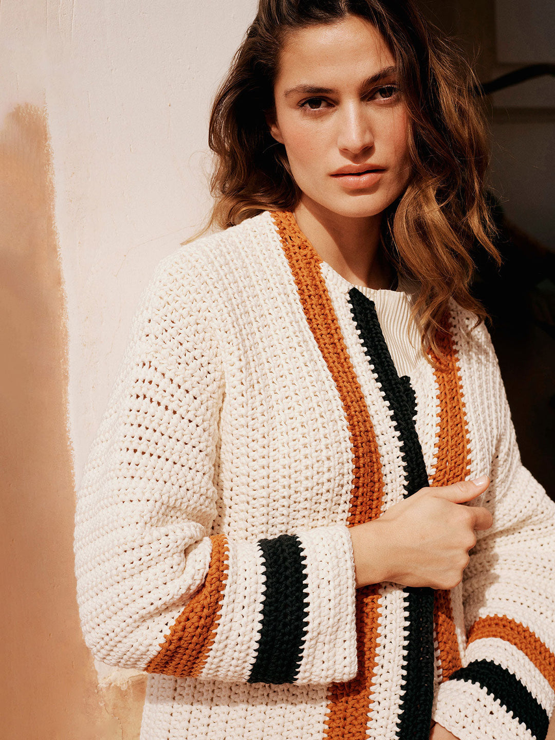 Häkelpaket The Tube Fine Cardigan mit Kontraststreifen